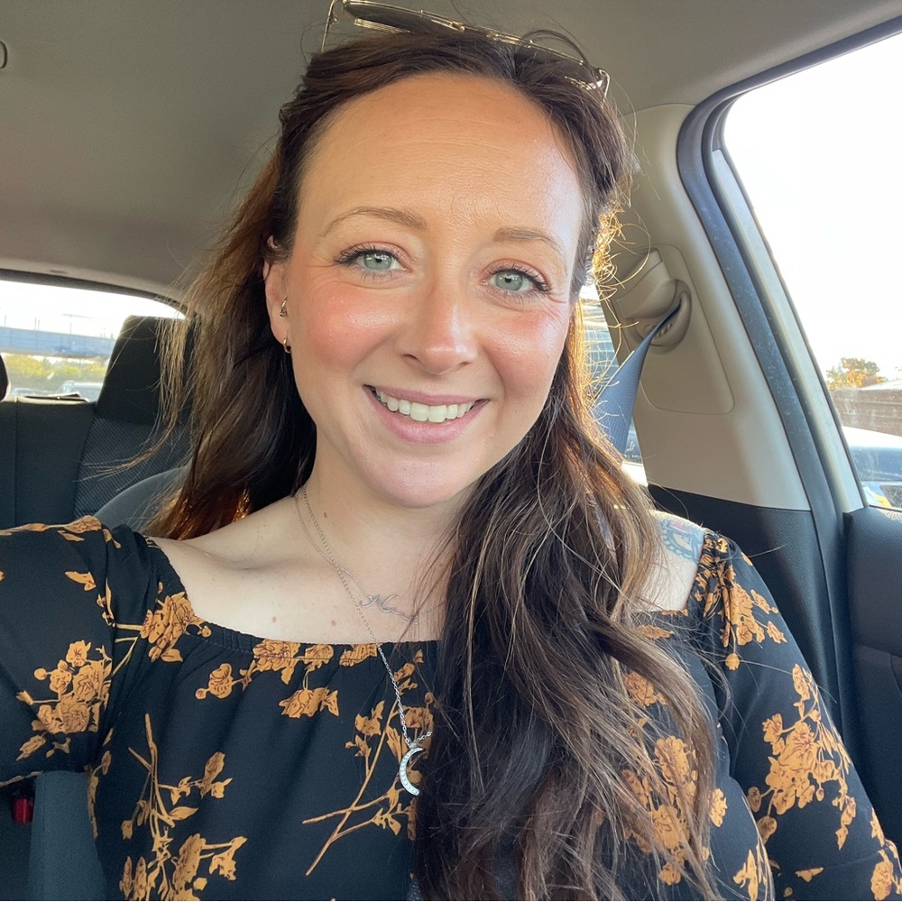 Meet your Posher, Devin